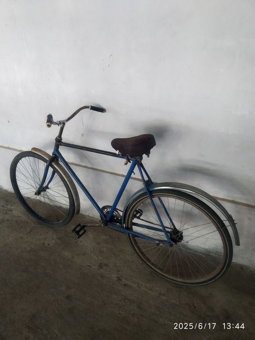 Велосипед сотилади бахоси 550000 булиши