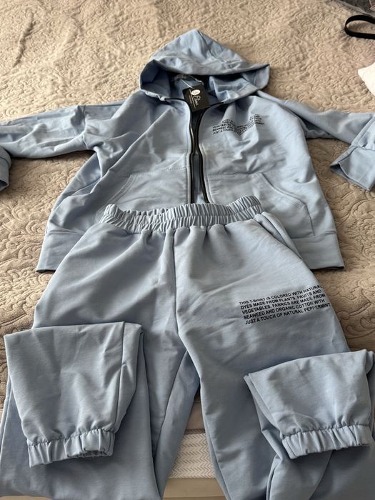 Продам спортивный костюм новый ! Размер 42-44