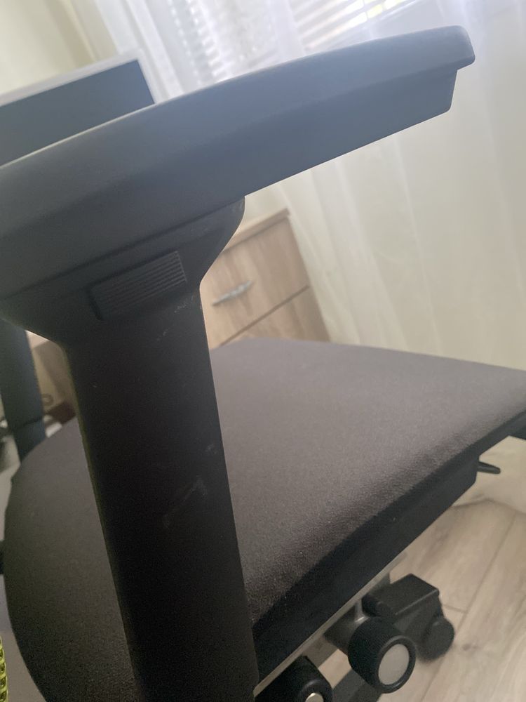 Еронимичен стол Steelcase Think Green