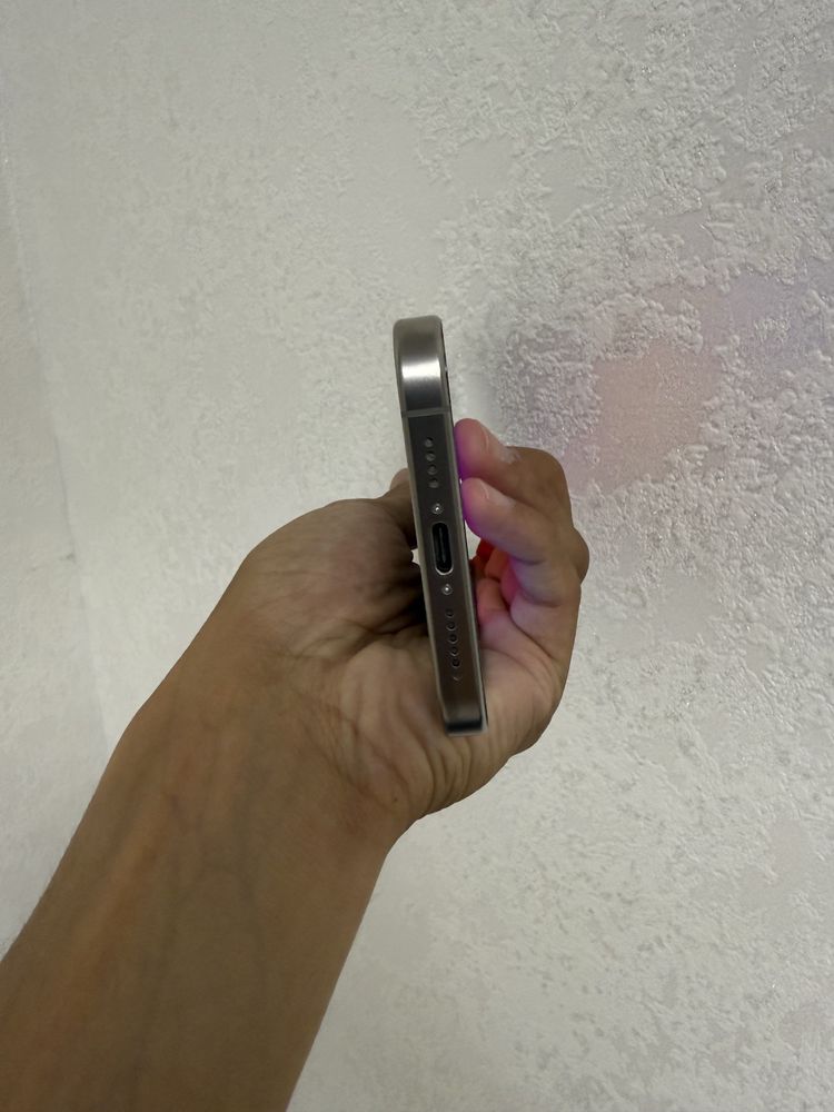 Продам iphone 15 pro max 512 gb. 87% идеал