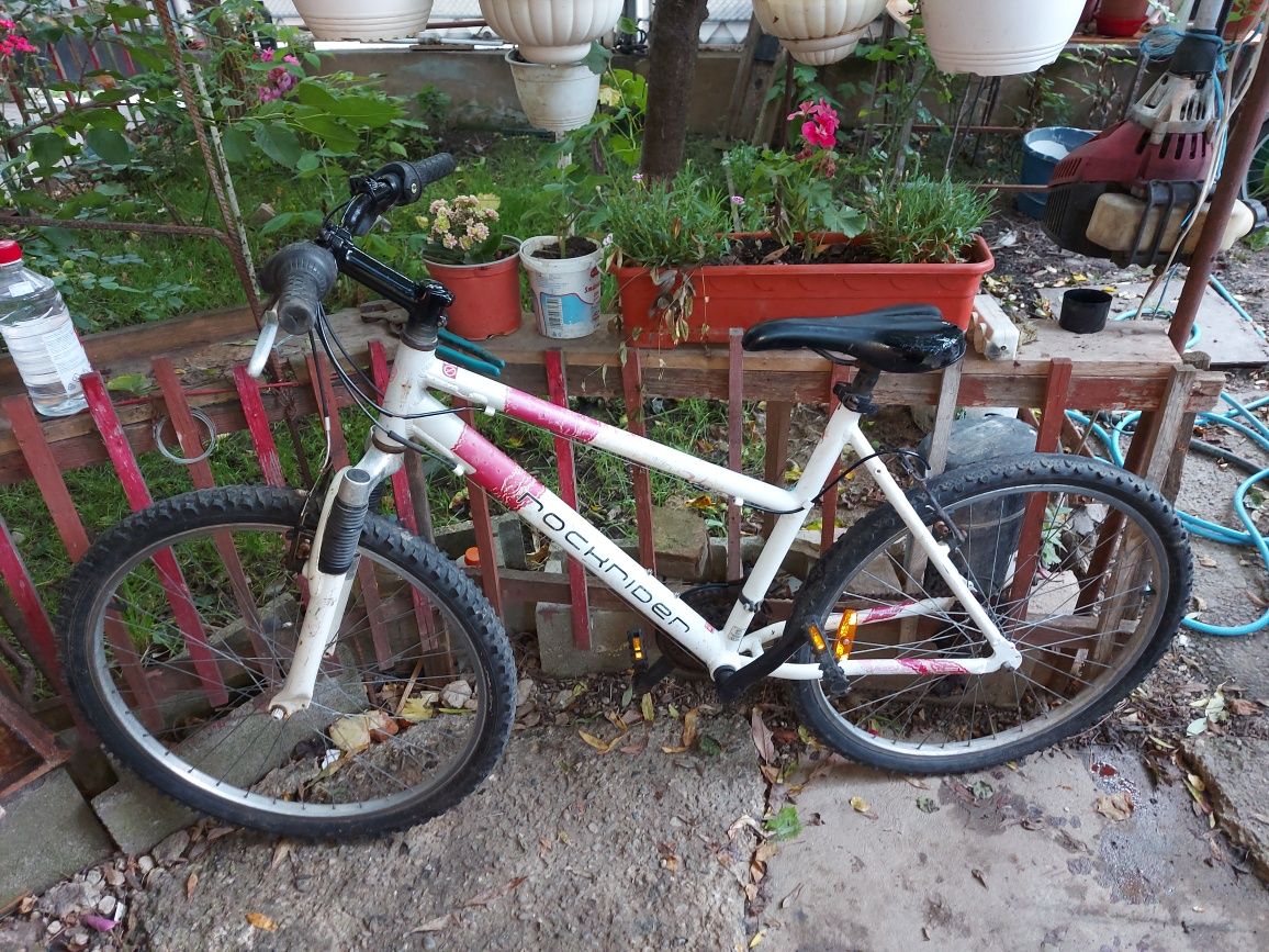 Bicicleta  adulți  26" stare foarte buna 450 lei