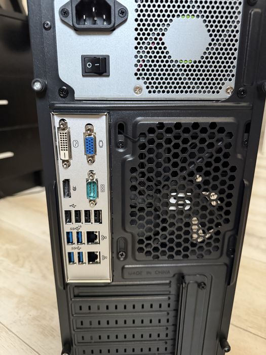 Calculator pc office i7 9700e 8gb ddr4 120gb ssd
