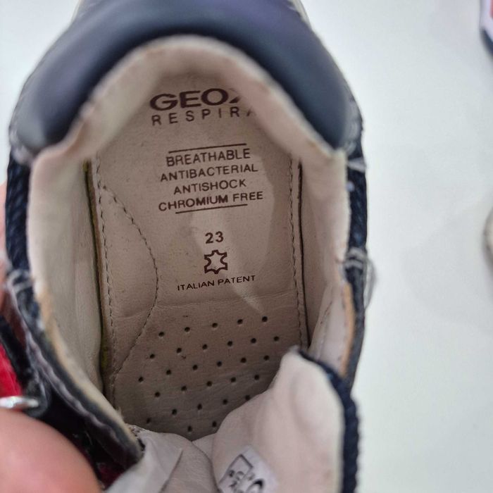 Запазени обувки на добри цени