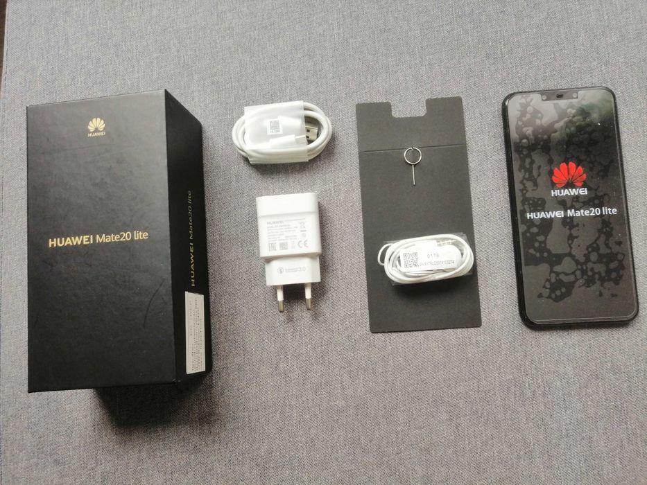 Мобилен телефон HUAWEI Mate20 Lite
