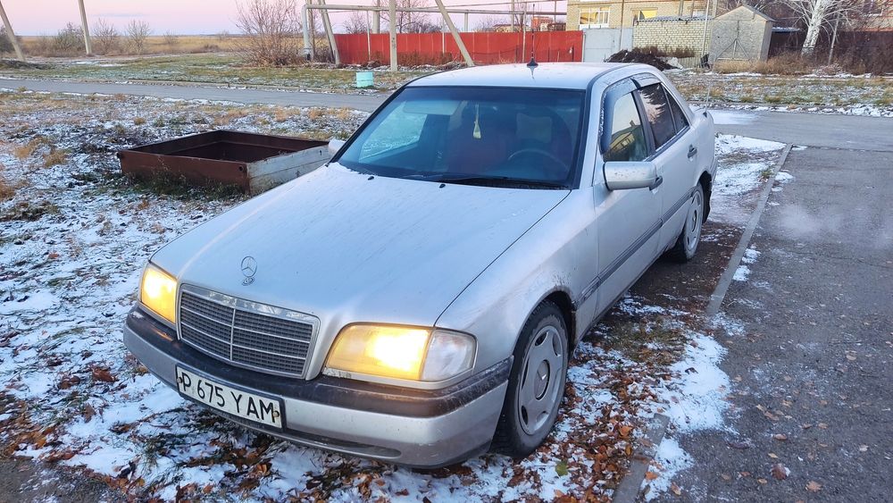 Продам мерседес 1.8 плита механика