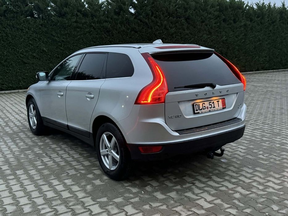 Volvo xc60 2010 Manual