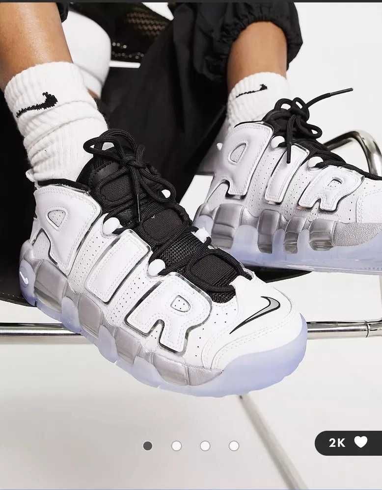 OFERTA ! NIKE Uptempo , cumperi 2 perechi --> CADOU tricou CAVALLI !