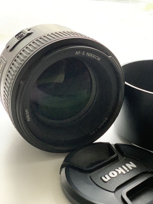 Obiectiv Nikon 85 mm 1:8