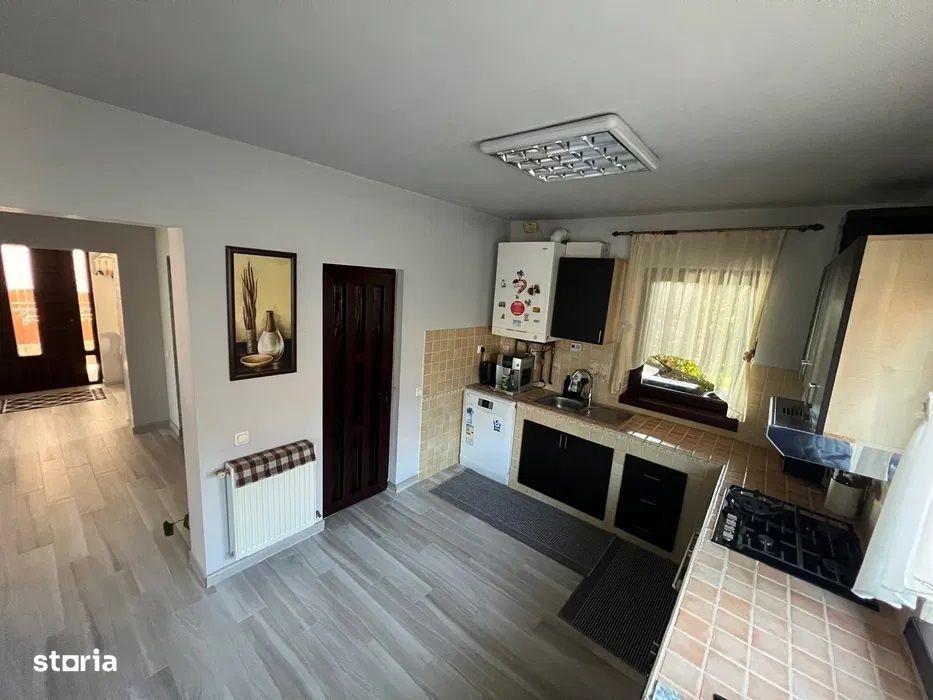 Santana de Mures - Vanzare casa 5 camere - Str. Nucului