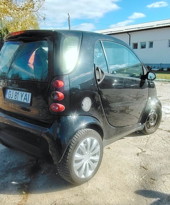 Smart ForTwo
motor **700 cmc**
, normă **Euro 4**
 **cu