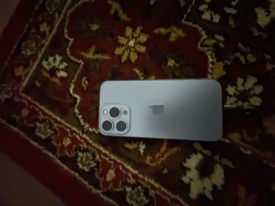 13 pro sotiladi xolati yaxshi