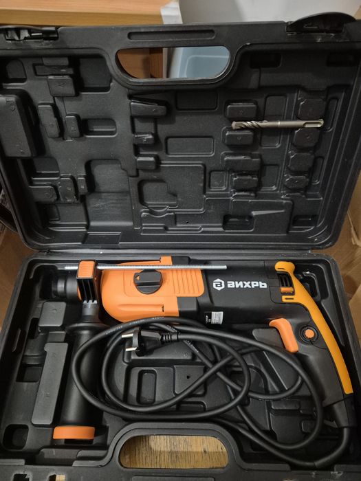 Продам перфоратор Вихрь П-800К