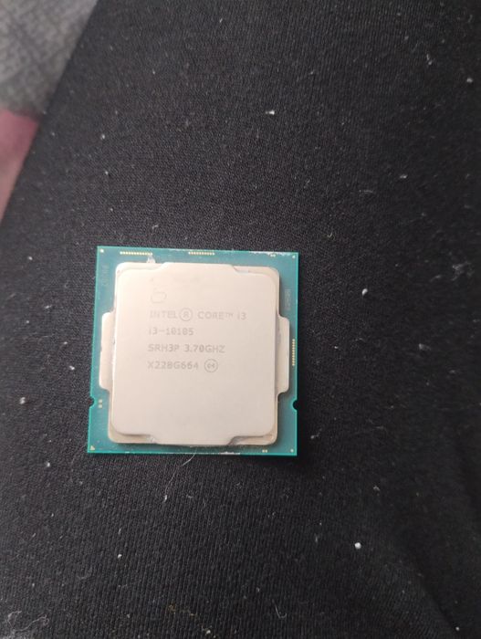 Продам проц i3 10105