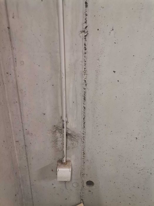 Дава се под наем Гараж / Паркомясто в София, Левски - 15 кв.м за 81.6 € - Снимка #4