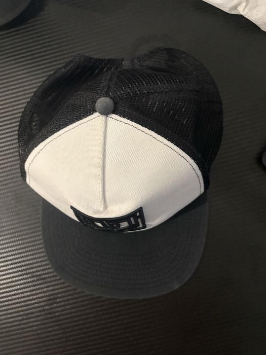 Sapca untold colectia veche