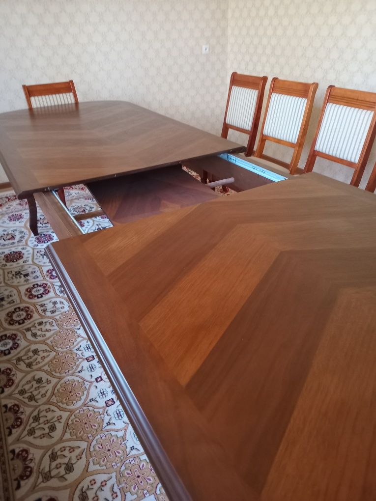 Стол и стулья 12 шт