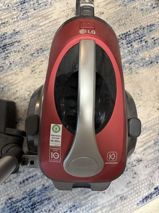 Продам пылесос LG