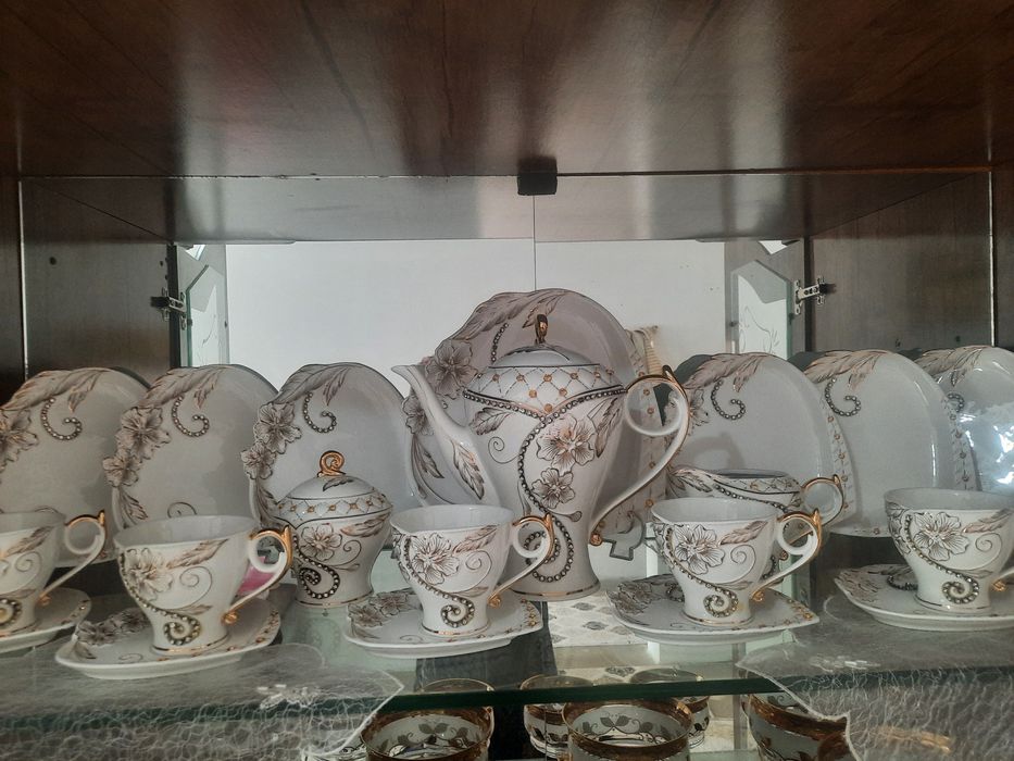 Срочно:  Кофейний набор 700000 сум