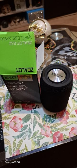 Ceas alarma temperatura încărcător wireless și boxa blutus