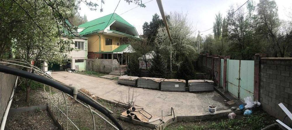 Сдам без посредников  два дома рядом  на одном участке