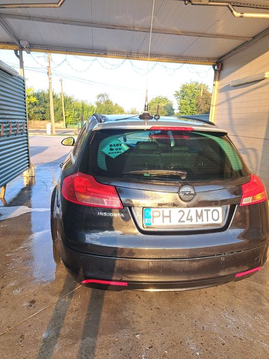 Vând Opel Insignia 2012