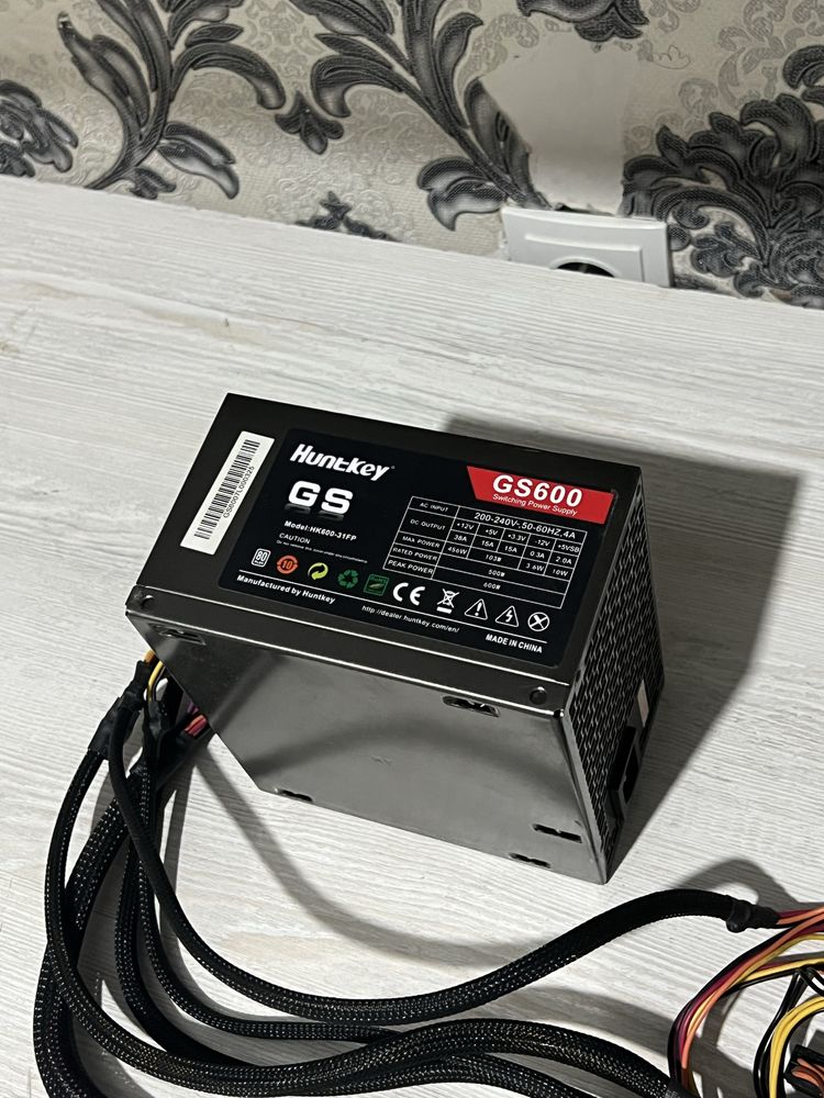 Блок питания Huntkey 600W
