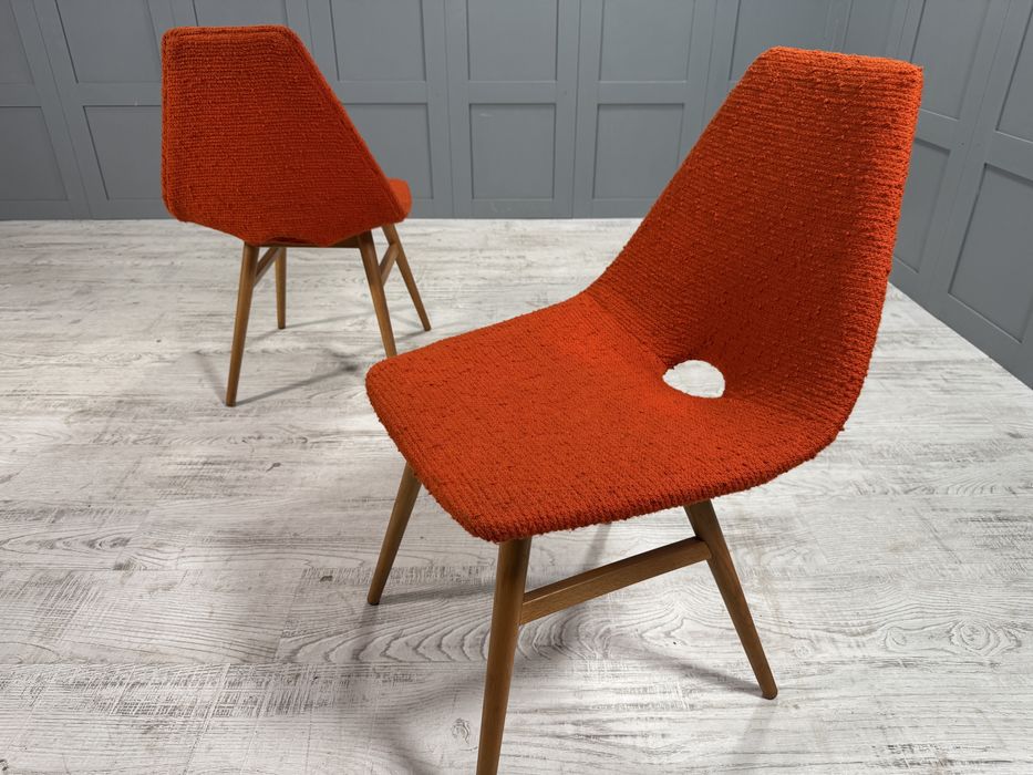 Трапезни столове на Judit Burian & Erika Szek от 50-те У022