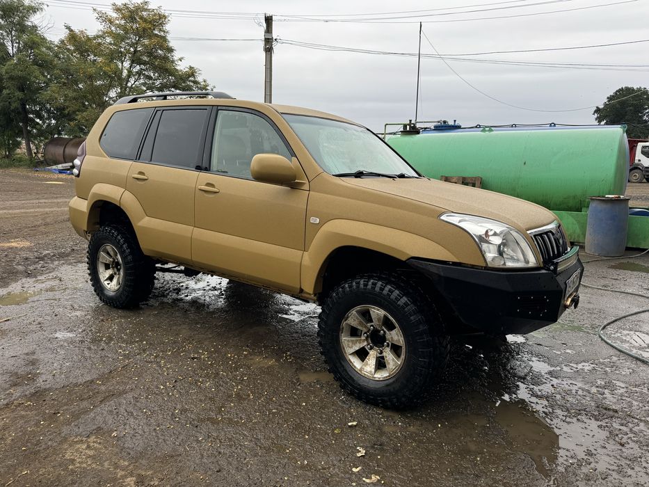 Toyota Land Cruiser 120