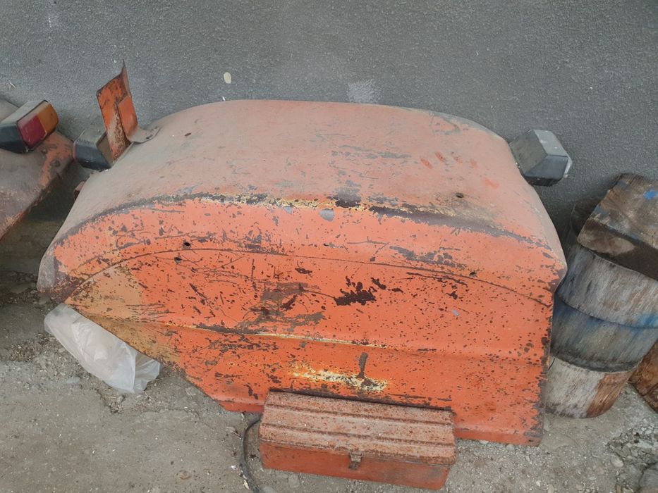 Vând aripi tractor 445