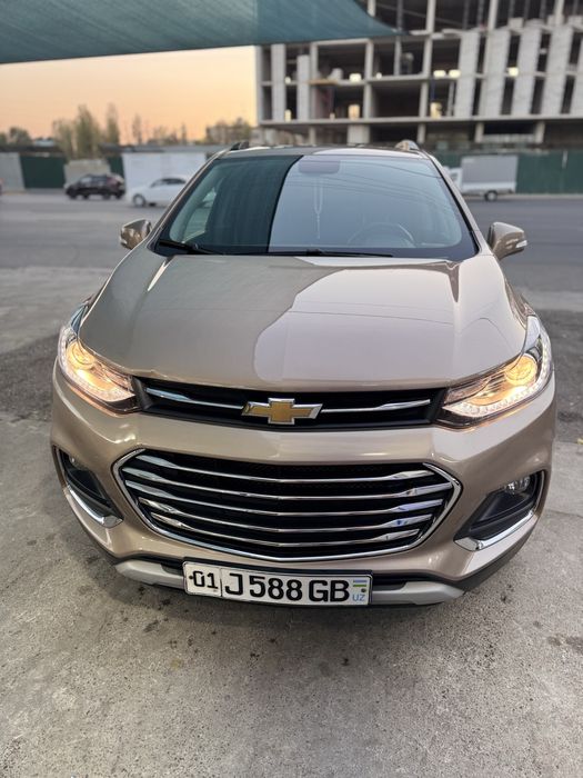 Продаю Chevrolet Tracker 1 2019 года. Не битая. Не крашенная.