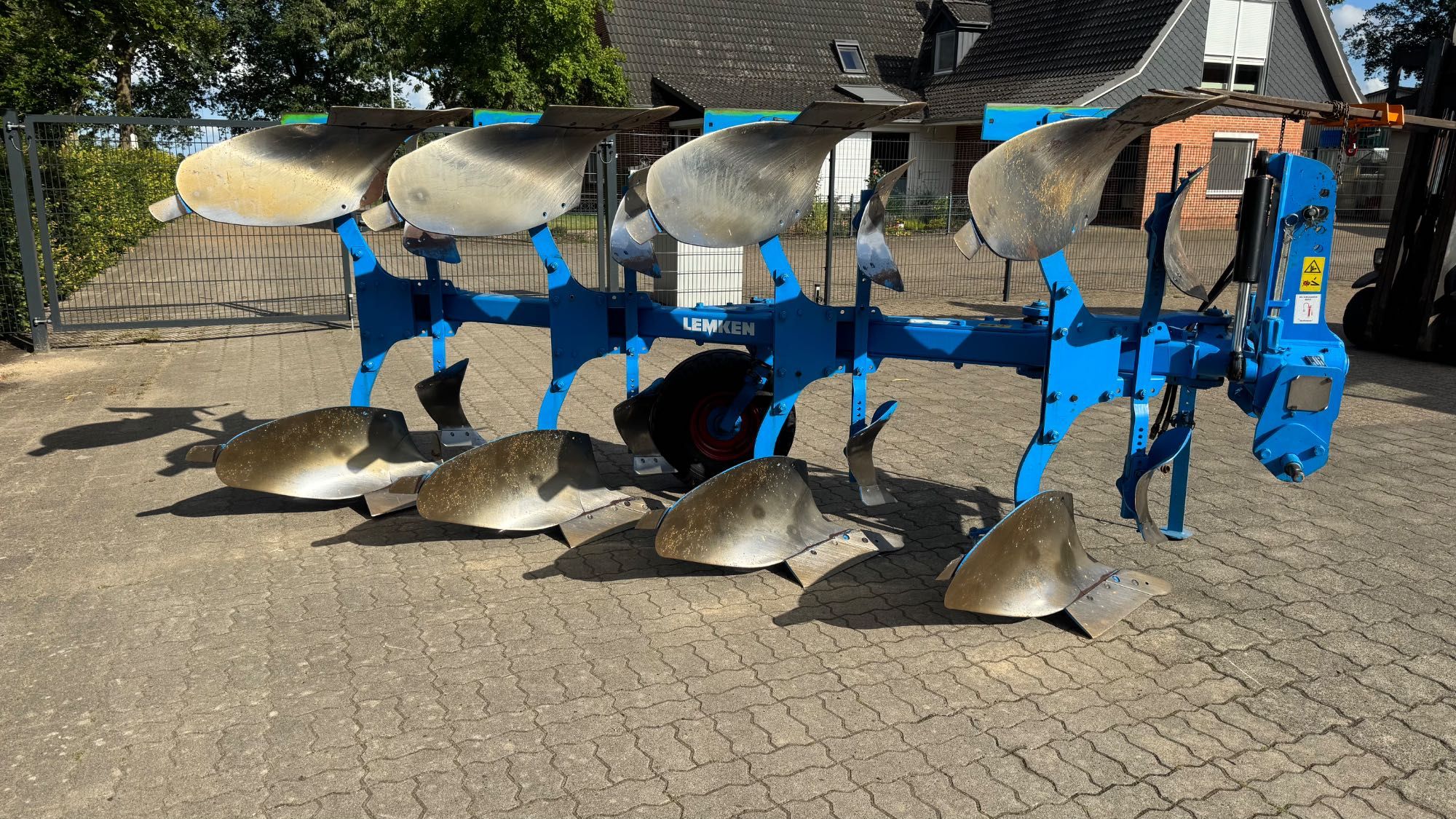 Lemken Europal 7. Case Puma. John Deere, Belarus tortadi