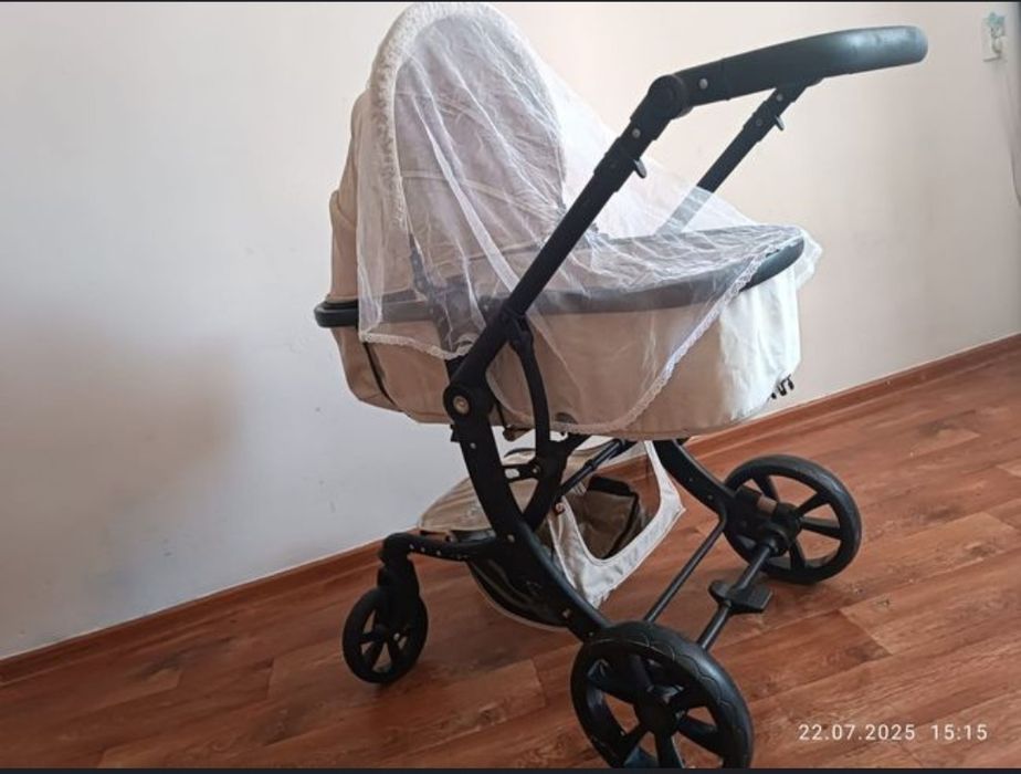 Продаётся коляска в хорошем состоянии