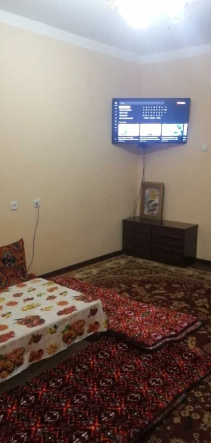 Sergili 8 xudud yolni usti 3 xona razdelniy 400 lubboyiga beriladi.