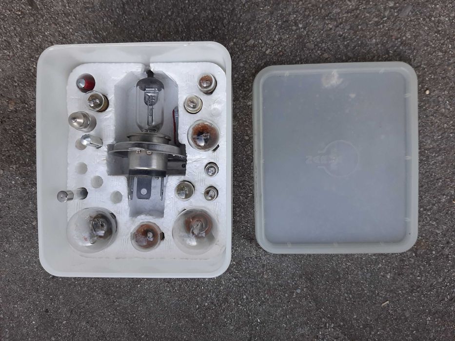 Стъкла за Трабант оригинални крушки комплект