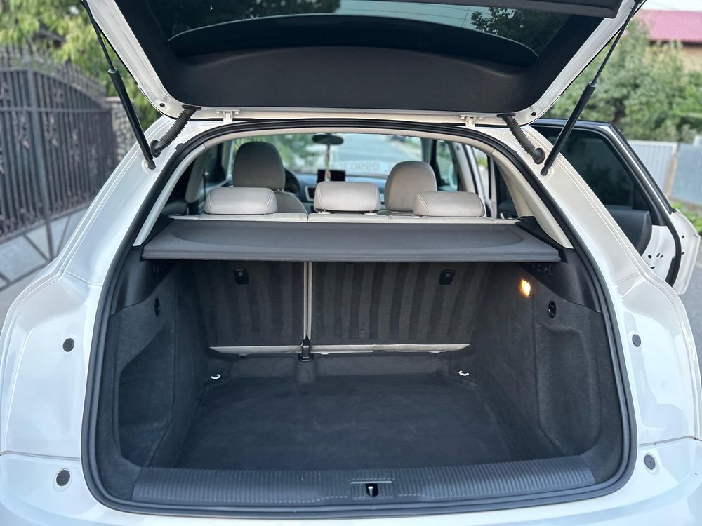 Vând Audi Q3 Panoramic