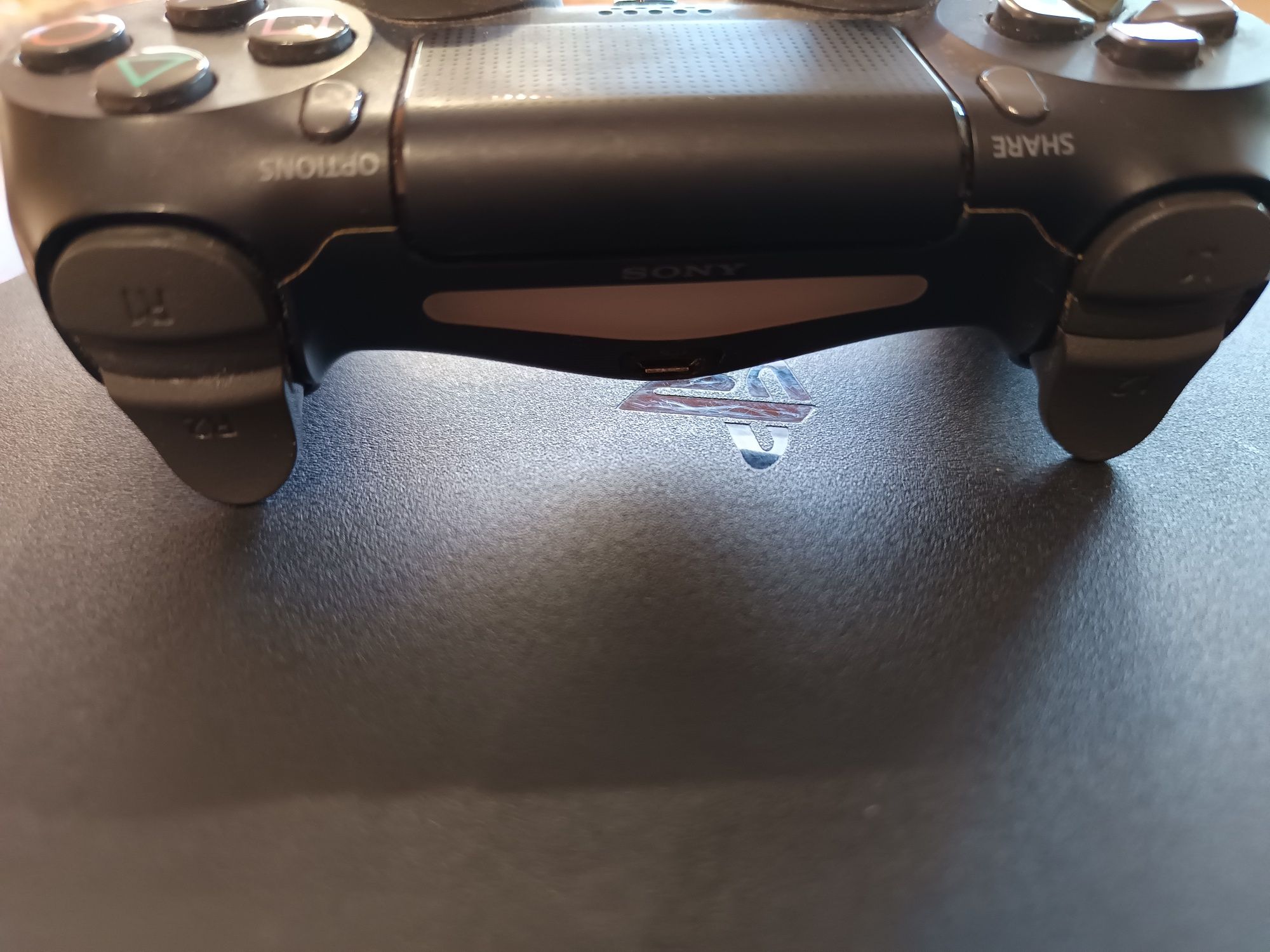 Playstation PS4 - много добро състояние