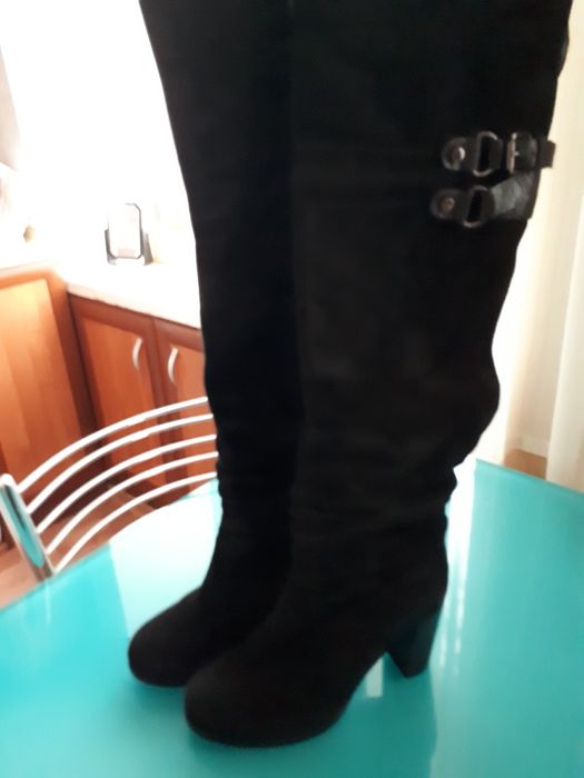 Сапоги женские..