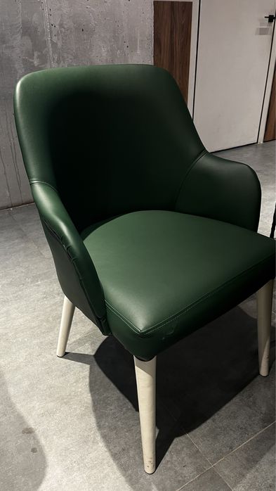 Стулья и столы для общепита , кофейни, столовая