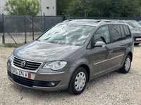 Volkswagen Touran HighLine  automat  trapa xenon