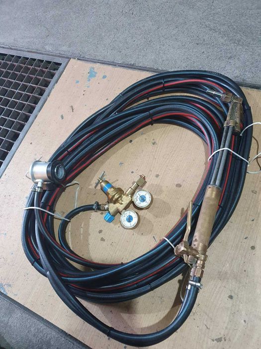 Продавам резак Харис