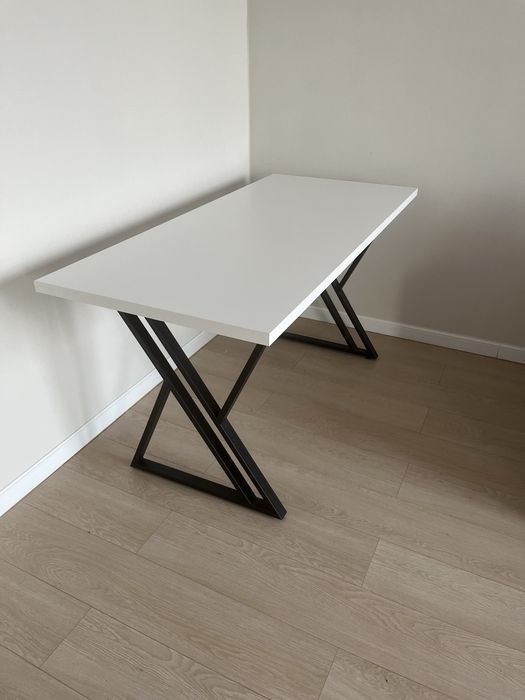 Стол компьютерный, 150х70x75 см, белый