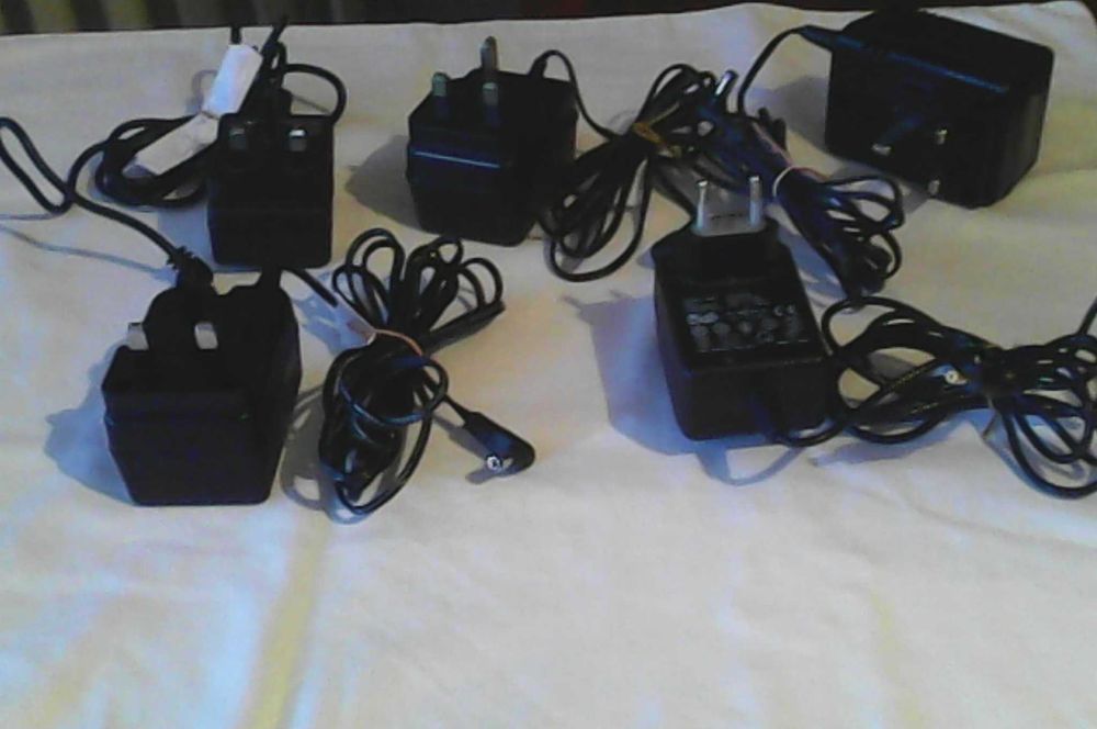 adaptoare , cabluri playstasion , netfix