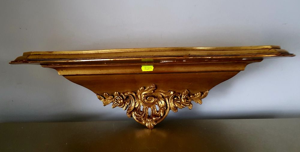 Consolă veche din lemn masiv