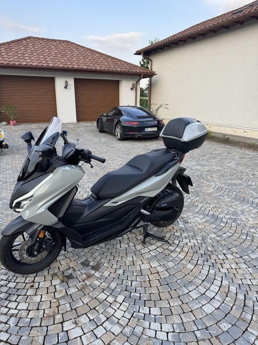 Scuter Honda Forza 125