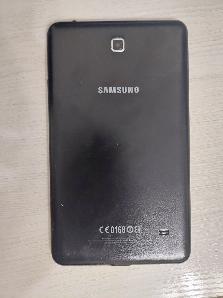 Планшет Samsung SM-Т239