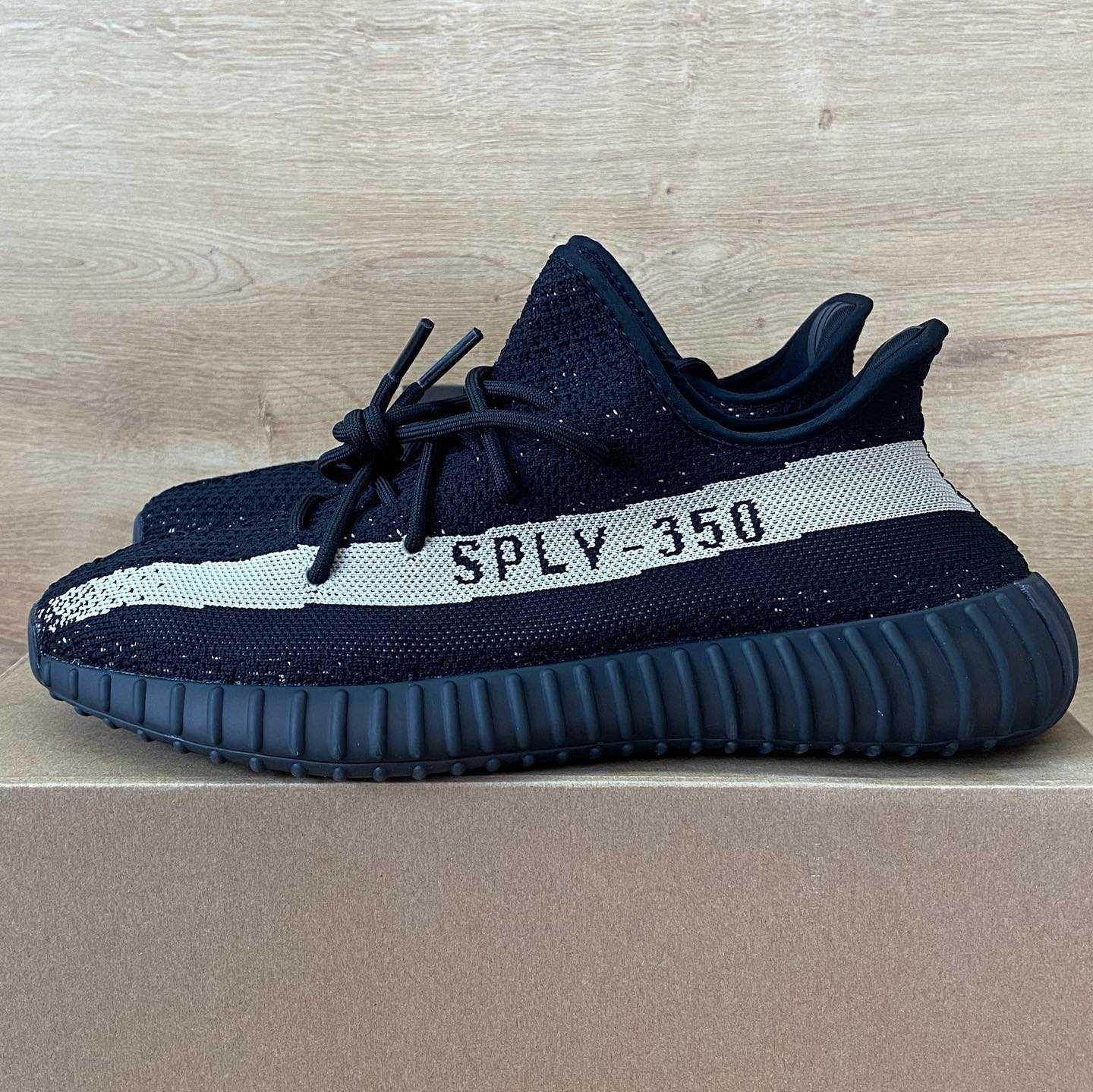 Yeezy Boost 350 V2 Black-White 39EUR