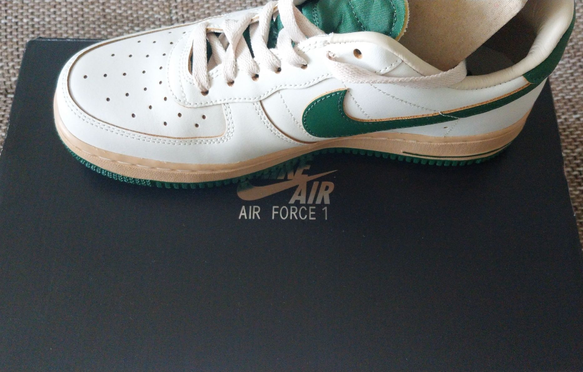 NIKE Спортни обувки WMNS AIR FORCE 1 '07 LV8 VSPT