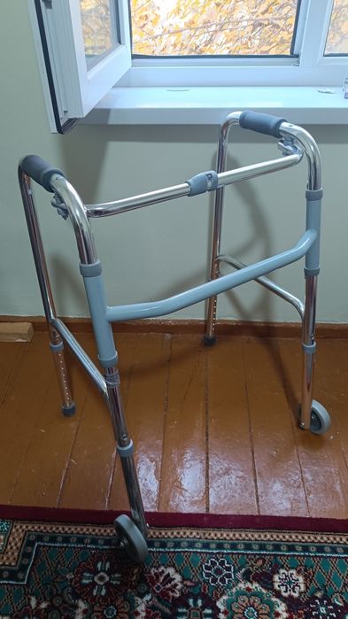 Ходунки для взрослых