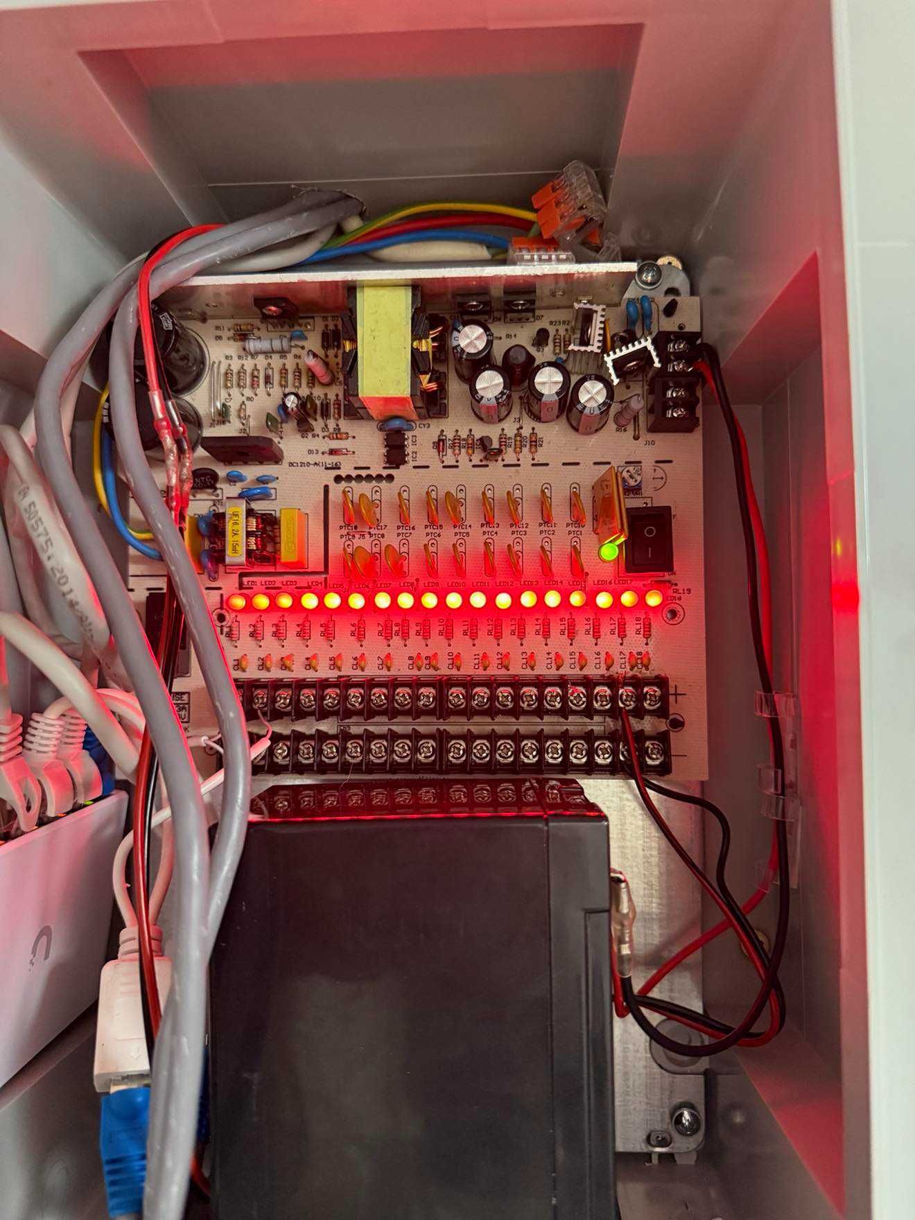 Vand sistem supraveghere video Hikvision