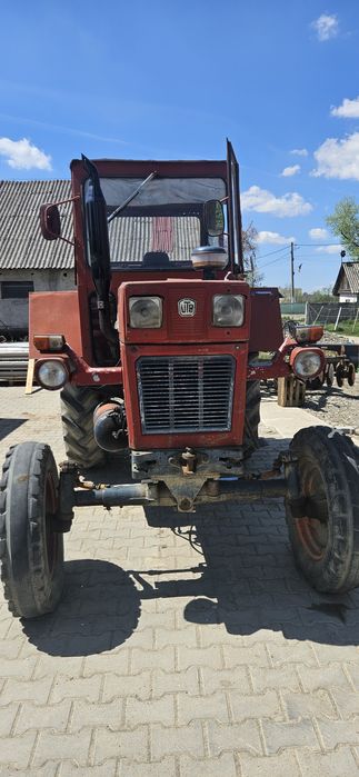 Tractor U 650+disc+plug 3 brazde